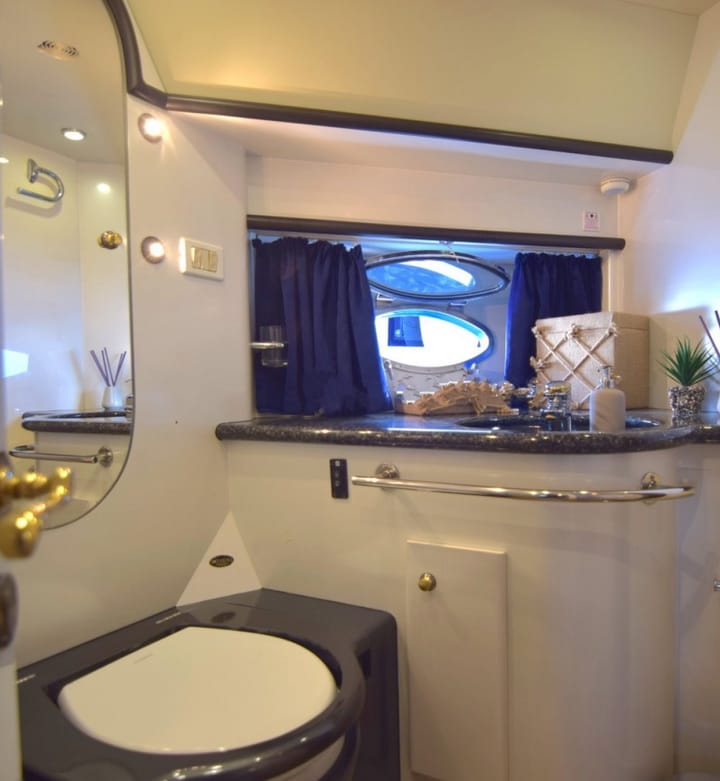 Yacht à moteur Sunseeker Manhattan 64 (2022) pour Charter - Gocek | #10171 - 16