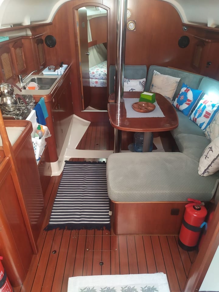  Velero Beneteau Oceanis 352 (2019) para Charter - İzmir | #10199 - 6