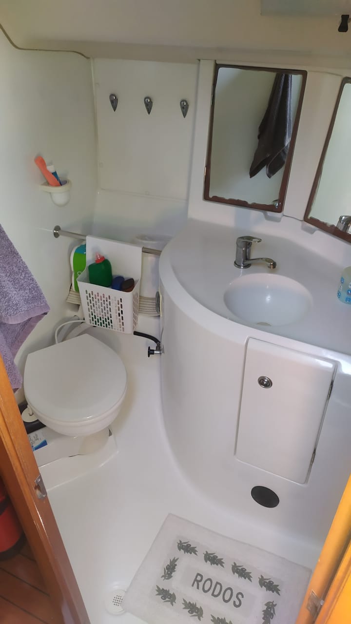  Velero Beneteau Oceanis 352 (2019) para Charter - İzmir | #10199 - 12