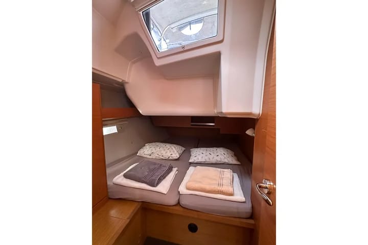 Sailboat Dufour 430 (2021) for Charter - Orhaniye | #10238 - 9