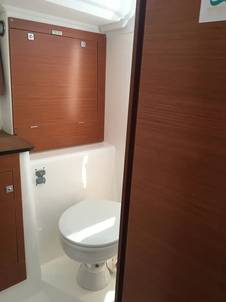 Sailboat Dufour  350 Grand Large (2017) for Charter - Fethiye | #103 - 14