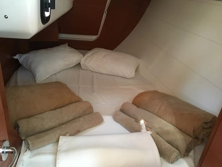 Sailboat Dufour  350 Grand Large (2017) for Charter - Fethiye | #103 - 15