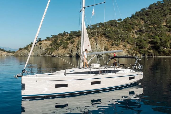 Bavaria,  42 Cruiser (2021) - #10563