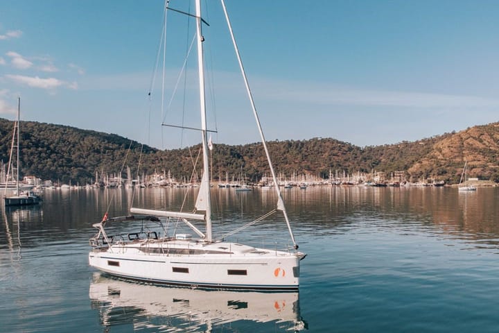 Bavaria,  42 Cruiser (2022) - #10564