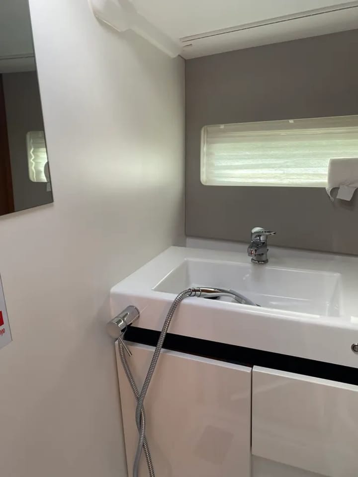 Voilier Jeanneau Sun Odyssey 490 (2020) pour Charter - Fethiye | #10803 - 13