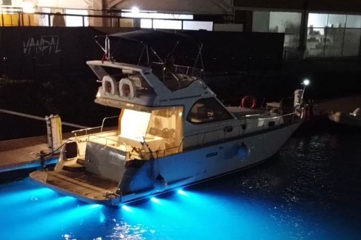 Fatto su misura Yacht a motore (2007) for Charter - Tuzla | #10826 - 4