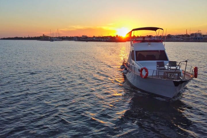 Fatto su misura Yacht a motore (2007) for Charter - Tuzla | #10826 - 3