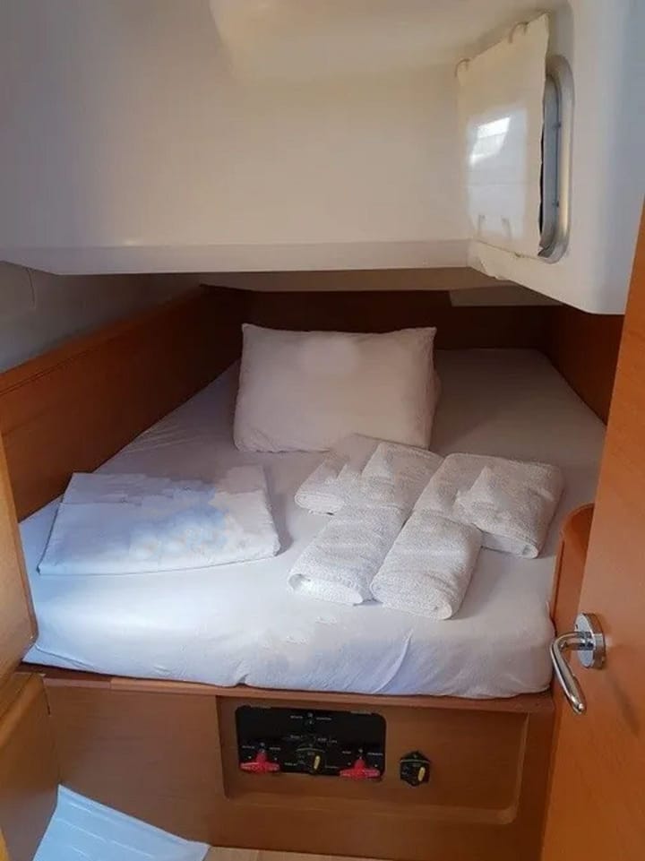  Barca a vela Jeanneau Sun Odyssey 409 (2015) per Noleggio, overcloccabile Marmaris | #10846 - 6