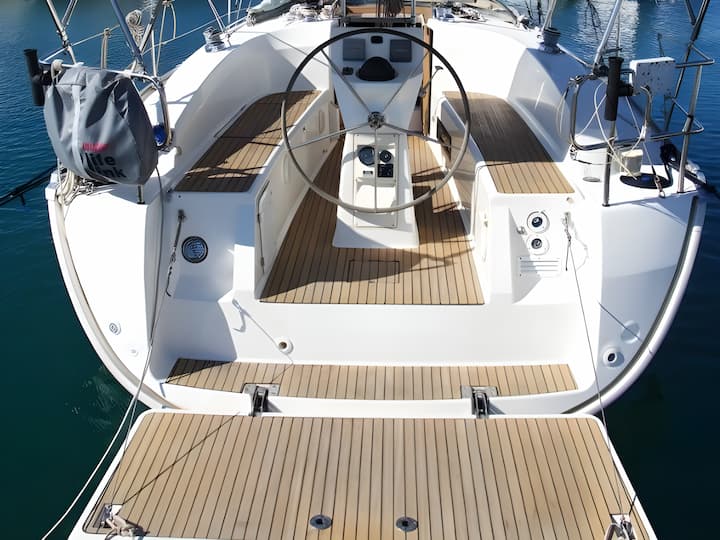  Barca a vela Bavaria  32 Cruiser (2011) per Noleggio, overcloccabile Dubrovnik | #11021 - 3