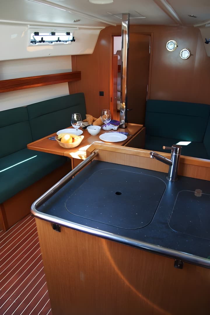  Barca a vela Bavaria  32 Cruiser (2011) per Noleggio, overcloccabile Dubrovnik | #11021 - 10