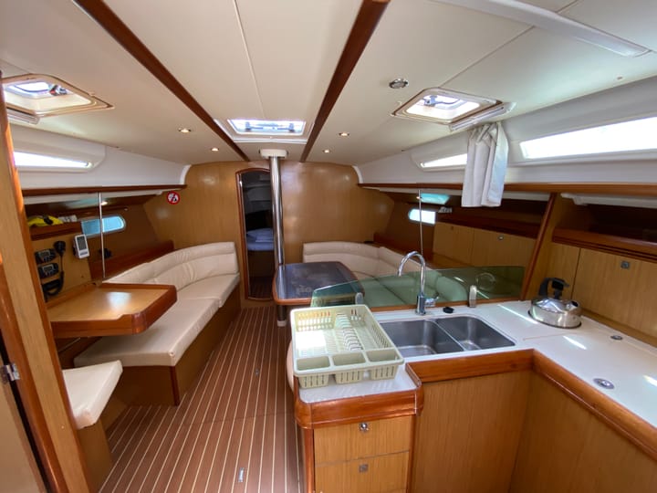  Barca a vela Jeanneau Sun Odyssey 42i (2008) per Noleggio, overcloccabile Kos | #11121 - 5