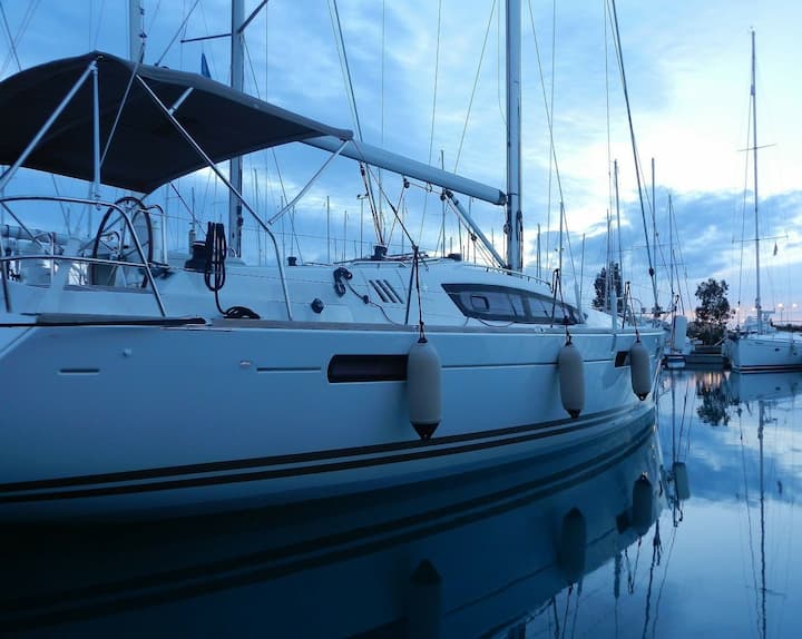 Sailboat Jeanneau Sun Odyssey 42DS (2011) for Charter - Lefkada | #11283 - 5
