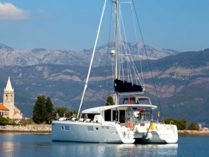 Catamaran Lagoon  39 (2016) for Charter - Preveza | #11411 - 1