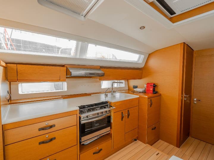  Zeilboot Jeanneau  54 (2019) voor Charter - Athene | #11416 - 9