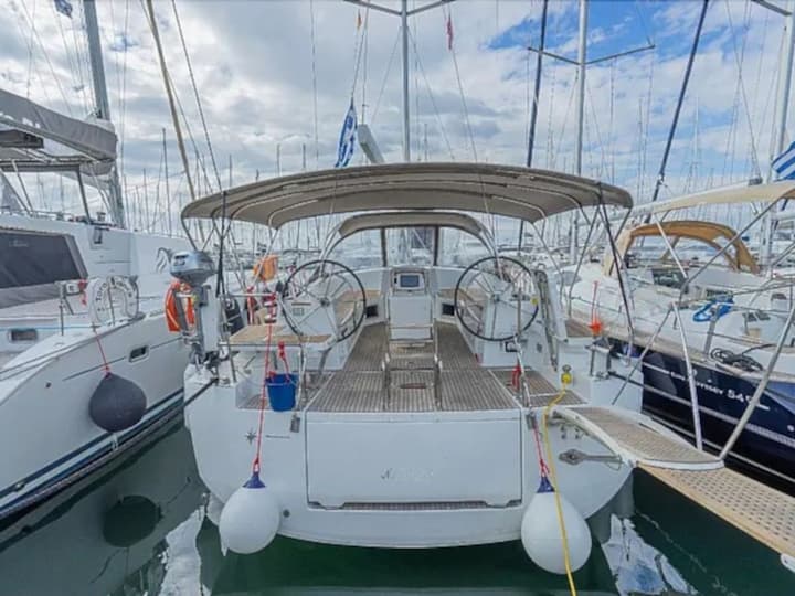  Zeilboot Jeanneau  54 (2019) voor Charter - Athene | #11416 - 2