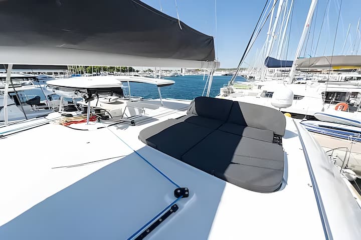 Catamaran Lagoon 450 S (2021) for Charter - Rogoznica | #11744 - 12