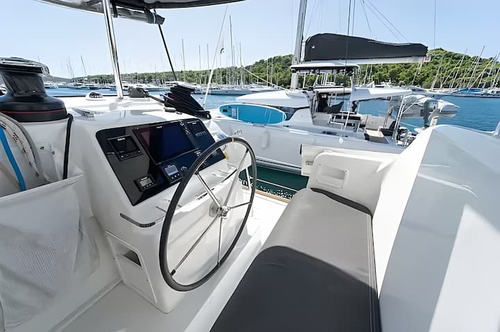 Catamaran Lagoon 450 S (2021) for Charter - Rogoznica | #11744 - 11