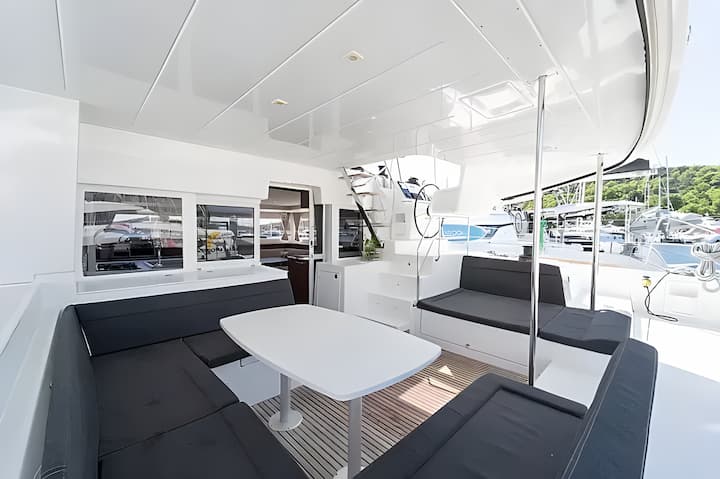 Catamaran Lagoon 450 S (2021) for Charter - Rogoznica | #11744 - 8