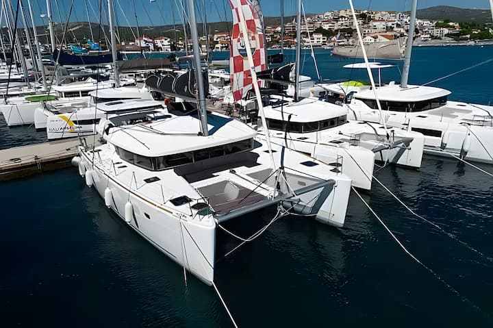 Catamaran Lagoon 450 S (2021) for Charter - Rogoznica | #11744 - 7