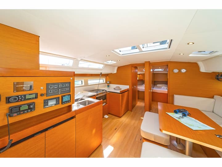 Jeanneau Sun Odyssey 490 Kiralık Yelkenli (2020) - Lefkada | #11835 - 2