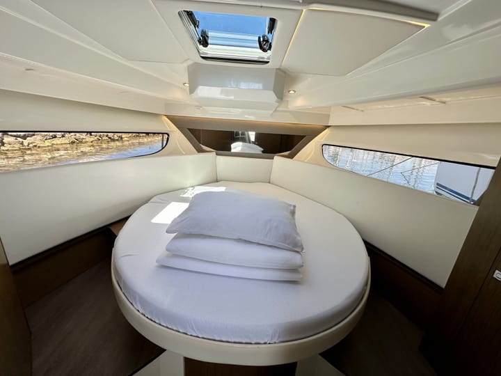 Drage 10.5 m Für Charter Motorboot — #11864 - 11