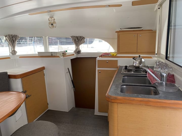 Catamaran Lagoon  380 (2015) for Charter - Mahe, Victoria | #11906 - 5