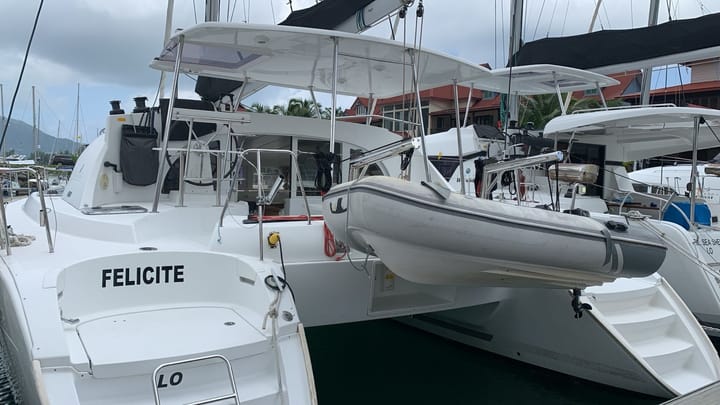 Catamaran Lagoon  380 (2015) for Charter - Mahe, Victoria | #11906 - 12