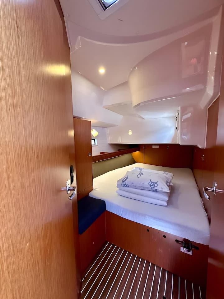 Sailboat Bavaria 46 Cruiser (2017) for Charter - Sukošan | #11918 - 9