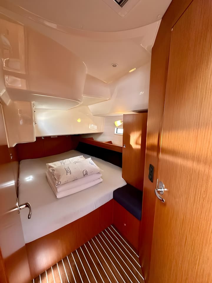 Sailboat Bavaria 46 Cruiser (2017) for Charter - Sukošan | #11918 - 8