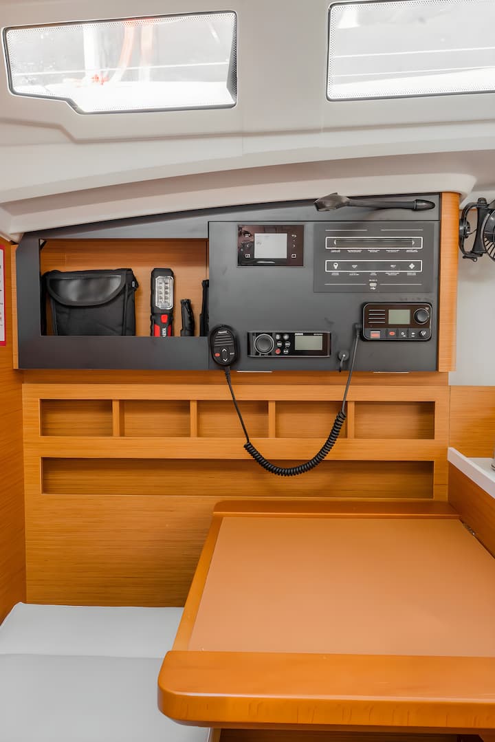 Sailboat Jeanneau Sun Odyssey 410 (2021) for Charter - Lavrion | #11930 - 14