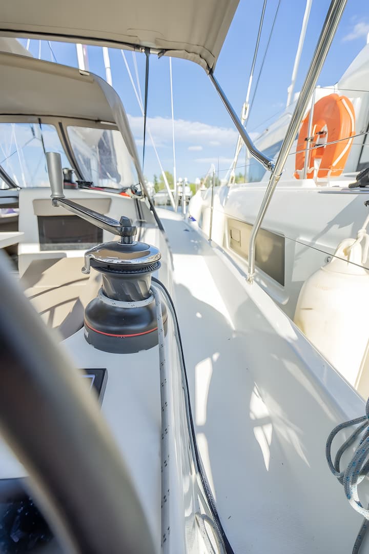 Voilier Jeanneau Sun Odyssey 410 (2020) pour Charter - Kos | #11931 - 10