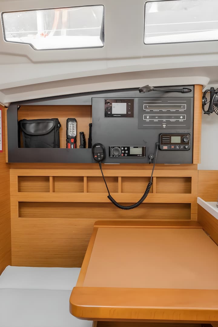 Voilier Jeanneau Sun Odyssey 410 (2020) pour Charter - Kos | #11931 - 15