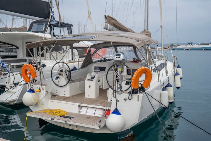 Voilier Jeanneau Sun Odyssey 410 (2020) pour Charter - Kos | #11931 - 1