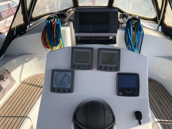 Sailboat Jeanneau Sun Odyssey 35 (2005) for Charter - Lefkada | #12026 - 6