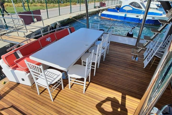 Fait sur mesure Yacht à moteur (2020) for Charter - Karakoy | #12157 - 7