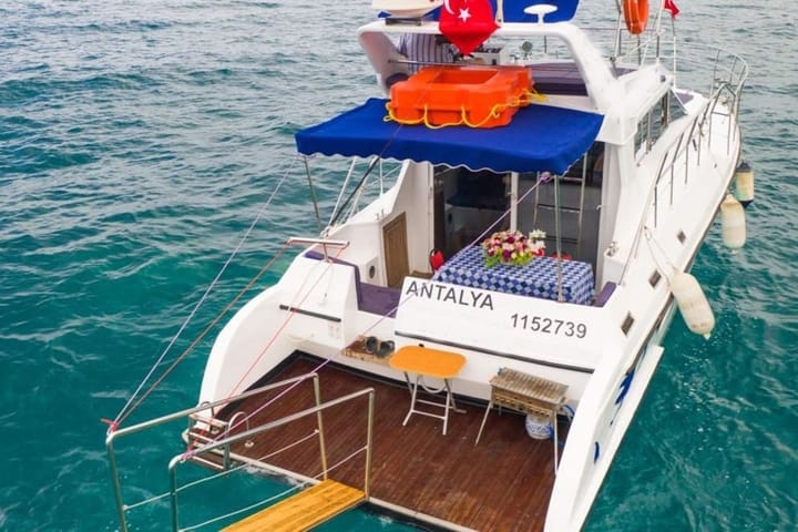 Fatto su misura Yacht a motore (2010) for Charter - Antalya | #12507 - 7