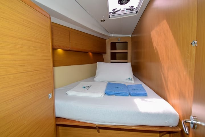 Jeanneau Sun Odyssey 44i Kiralık Yelkenli (2009) - Marmaris | #12524 - 44