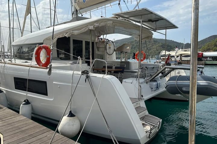  Catamarán Lagoon  40 (2021) para Charter - Gocek | #12773 - 2