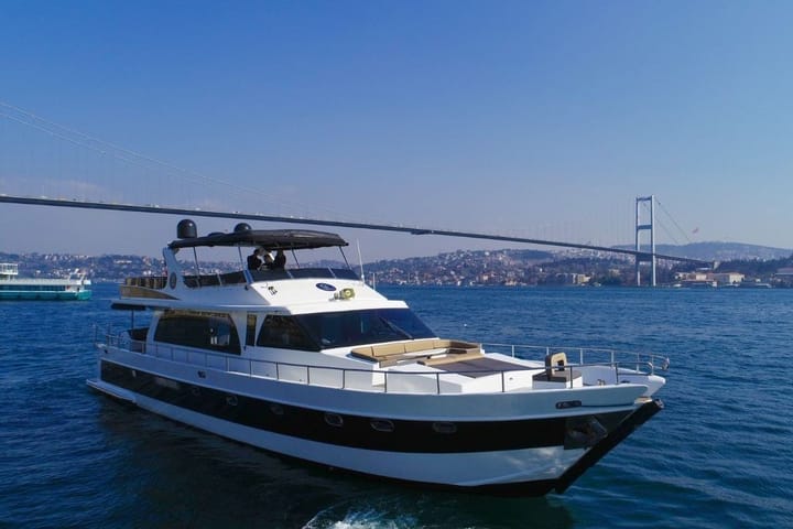 Fait sur mesure Yacht à moteur (2020) for Charter - Kurucesme | #12873 - 3
