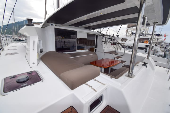  Catamaran Lagoon  421 (2013) voor Charter - Marmaris | #12959 - 46