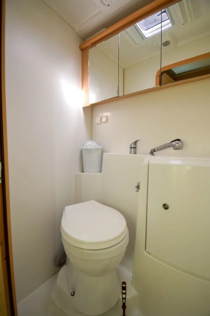 Catamaran Lagoon  421 (2013) for Charter - Marmaris | #12959 - 23