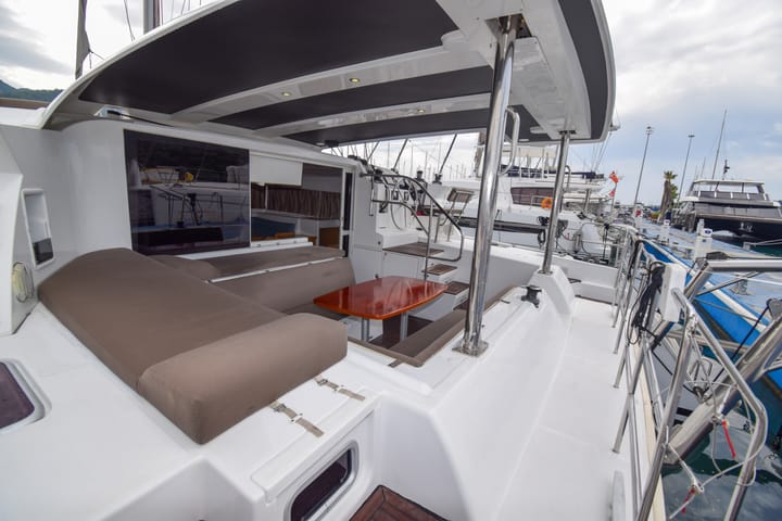  Catamaran Lagoon  421 (2013) voor Charter - Marmaris | #12959 - 100