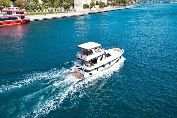 Fait sur mesure Yacht à moteur (2022) for Charter - Bebek | #13083 - 3