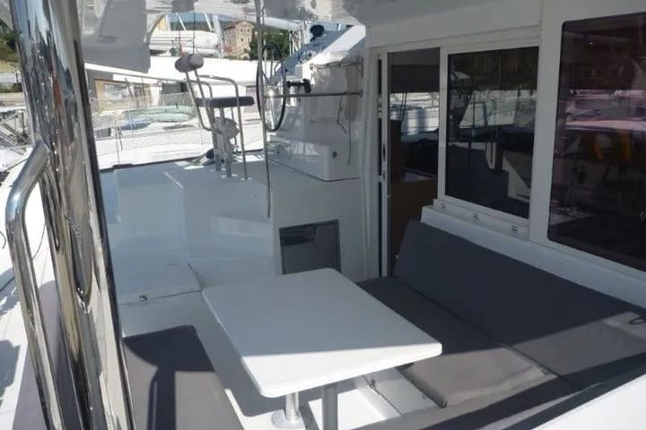 Catamaran Lagoon 400 S2 (2014) for Charter - Bodrum | #13180 - 6