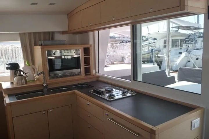 Catamaran Lagoon 400 S2 (2014) for Charter - Bodrum | #13180 - 13