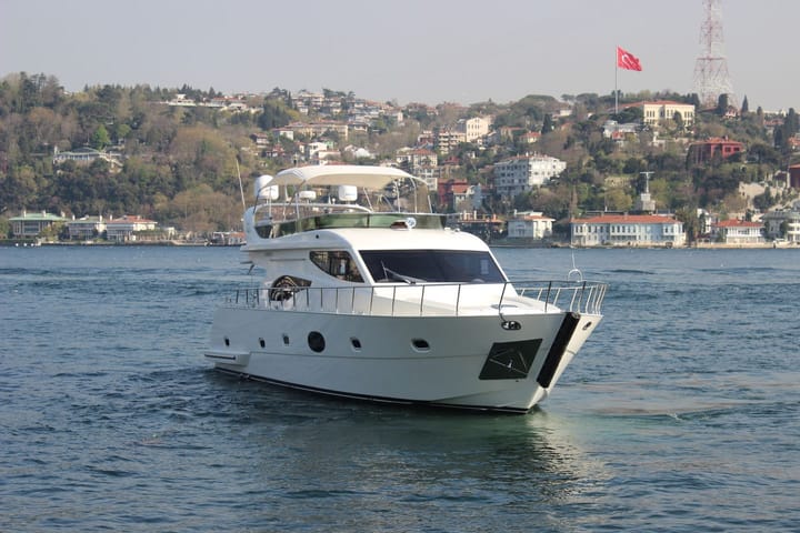 Fait sur mesure Yacht à moteur (2024) for Charter - Bebek | #13188 - 2