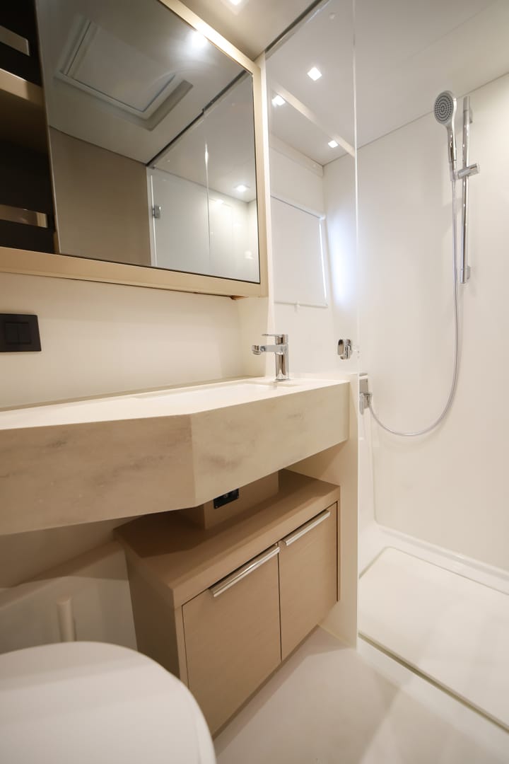  Catamaran Lagoon  46  (2023) voor Charter - Olbia | #13339 - 11