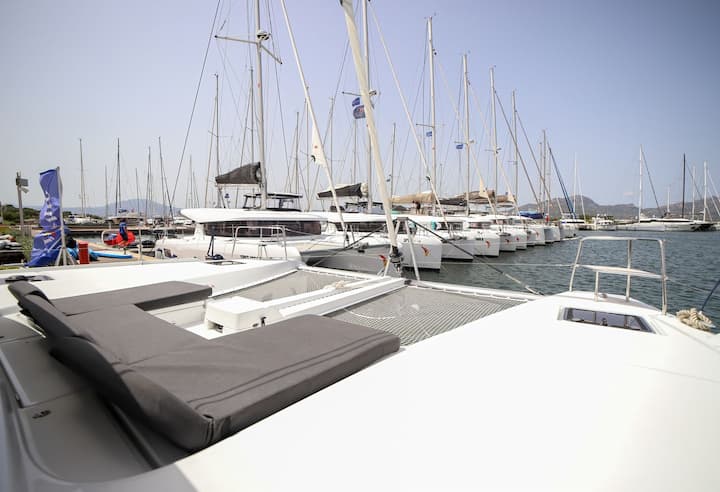  Catamaran Lagoon  46  (2023) voor Charter - Olbia | #13339 - 21