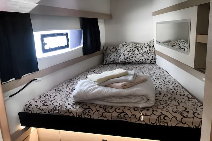 Catamaran Fountaine Pajot Lucia 40 (2020) for Charter - Punat, Krk | #13384 - 12