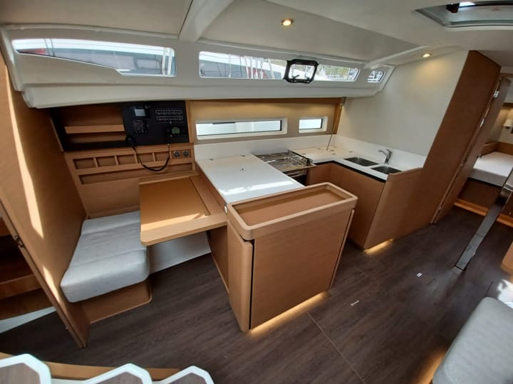  Velero Jeanneau Sun Odyssey 440 (2022) para Charter - Barcelona, Llavaneres | #13418 - 6